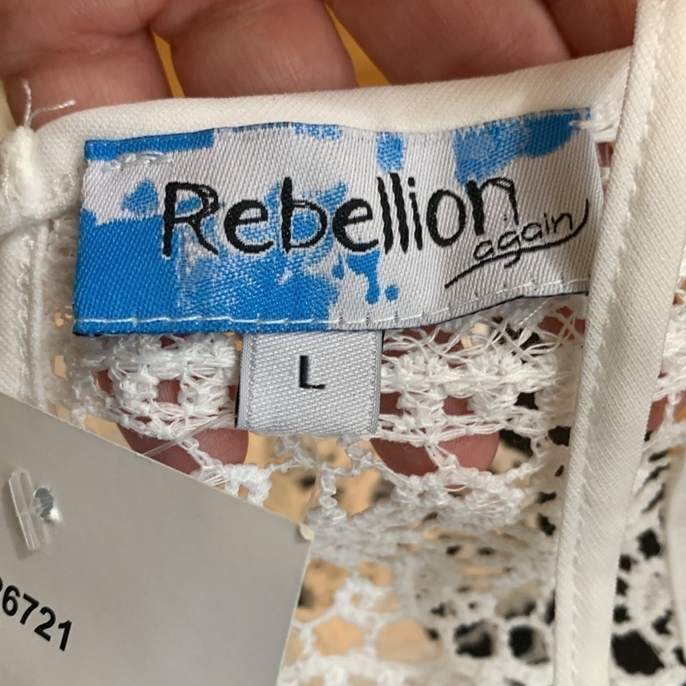 Rebellion | NWT White Floral Lace Crochet Racerback Tank Camisole Top L - Picture 8 of 17
